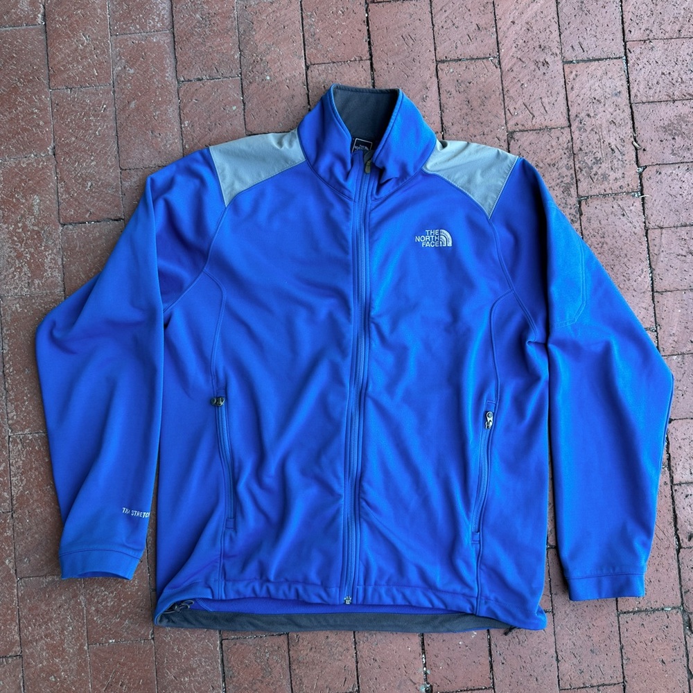 2005 North Face XL TKA Stretch Fleece blue

Nice condition. Size extra large